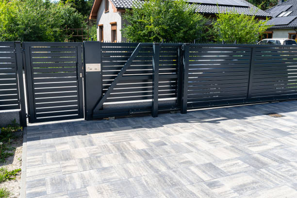Best Driveway Paving Contractor  in Southern Gateway, VA